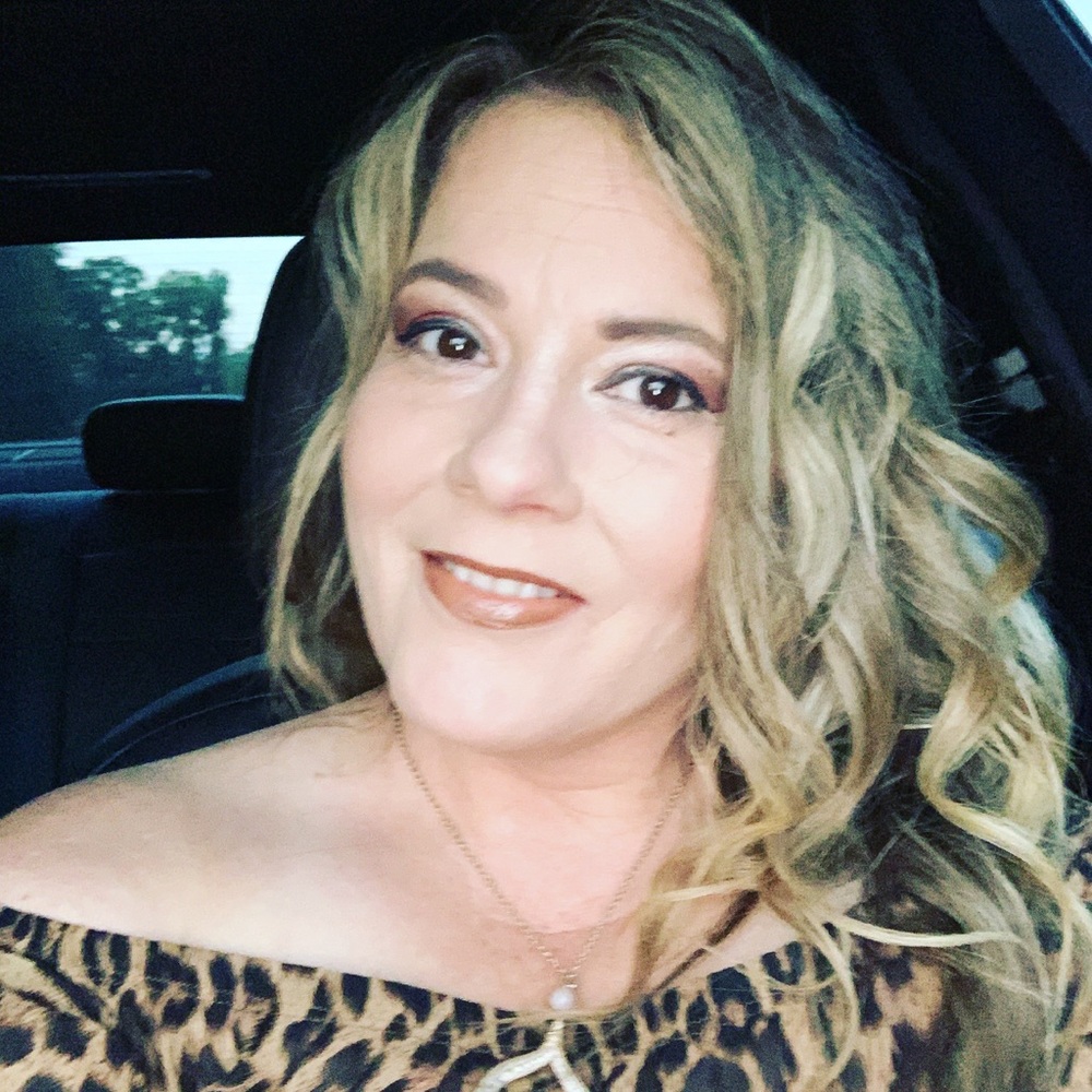 Meet your Posher, Laura